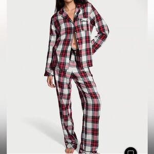 Victoria’s Secret Flannel Pajama Set